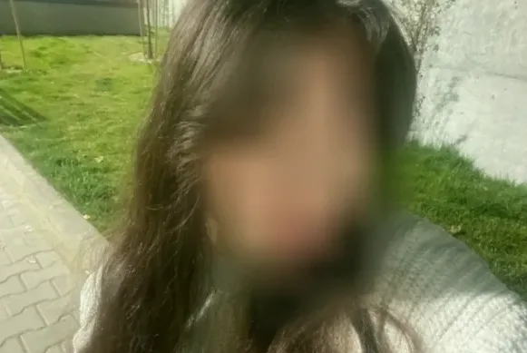 Alberte, 22