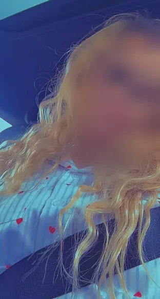 Helena, 28